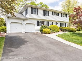 49 Chestnut Dr, Matawan, NJ 07747