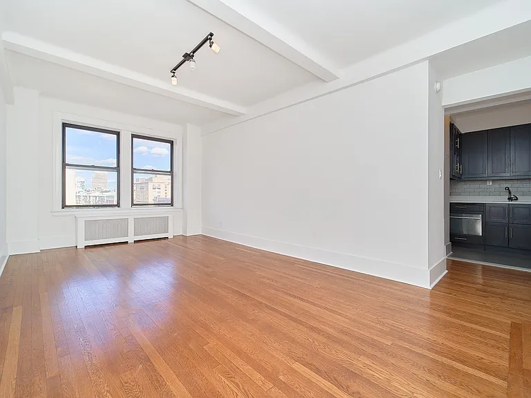 600 W 111th St #12B2 — Photo 2