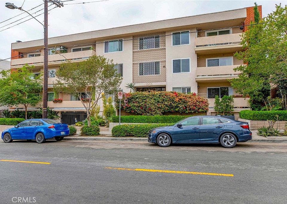 1st image of 1955 Tamarind Ave APT 10
