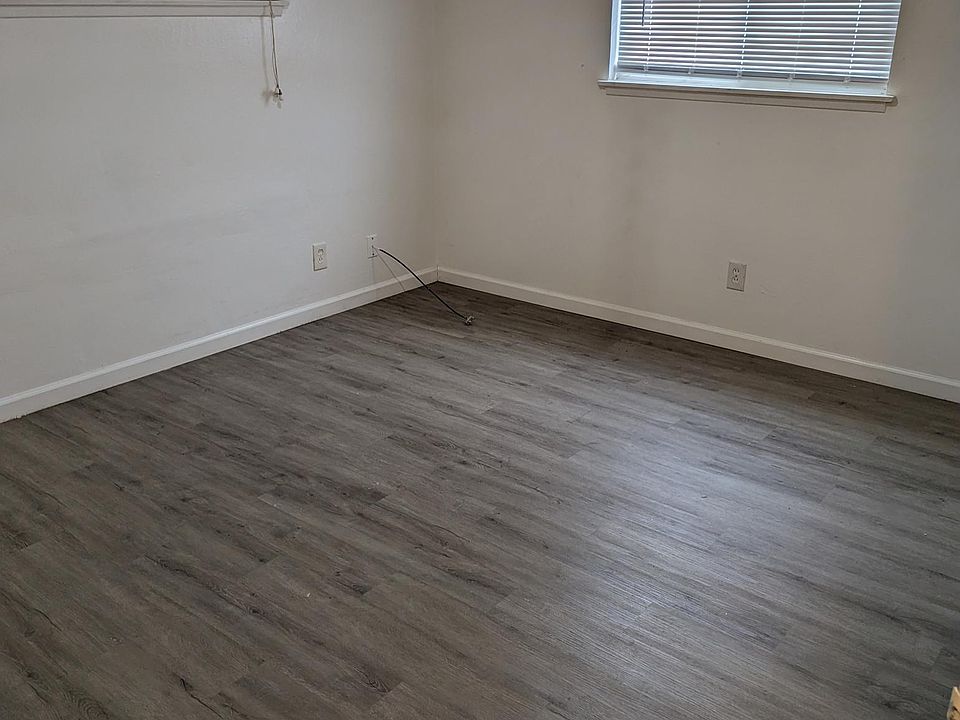 2nd image of 6216 Welty Way
