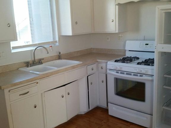 5th image of 548-50 W California Ave