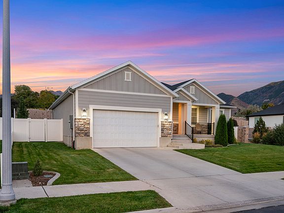 2nd image of 1782 N Warbler Rd