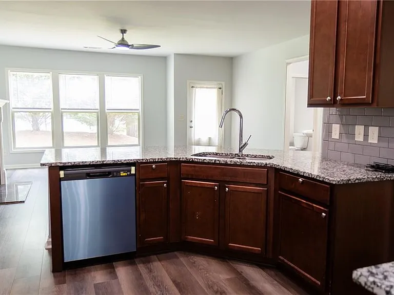 4960 Ducote Trl — Photo 44