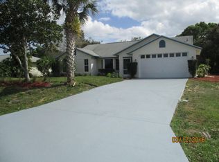 306 NE Gladiola Ave, Pt Saint Lucie, FL 34953
