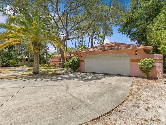 3rd image of 505 VILLAGE OAK DRIVE