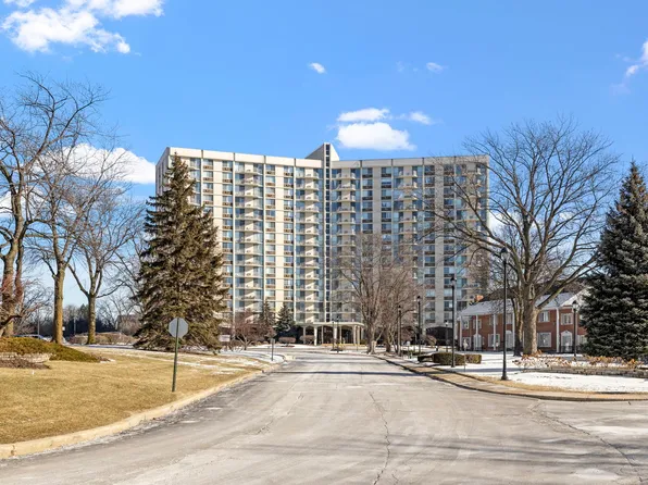 40 N Tower Rd Unit 16-E, Oak Brook, IL 60523