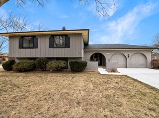 1918 71st St, Darien, IL