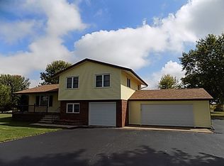 3202 E 19th Rd, Ottawa, IL 61350