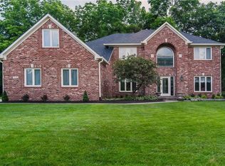 14206 Blue Heron Dr, Carmel, IN