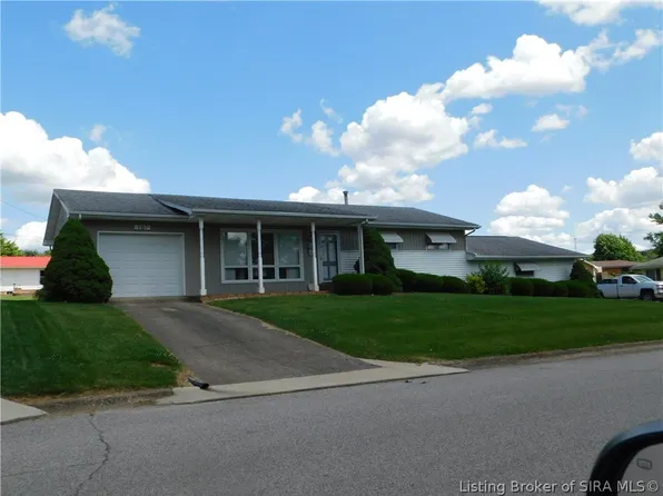 107 N Virginia Avenue, Salem, IN 47167