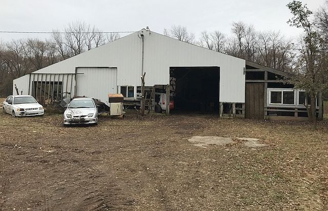 2nd image of 16001 Moline Rd