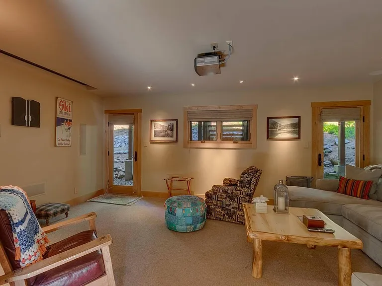 365 Fairway Dr — Photo 17