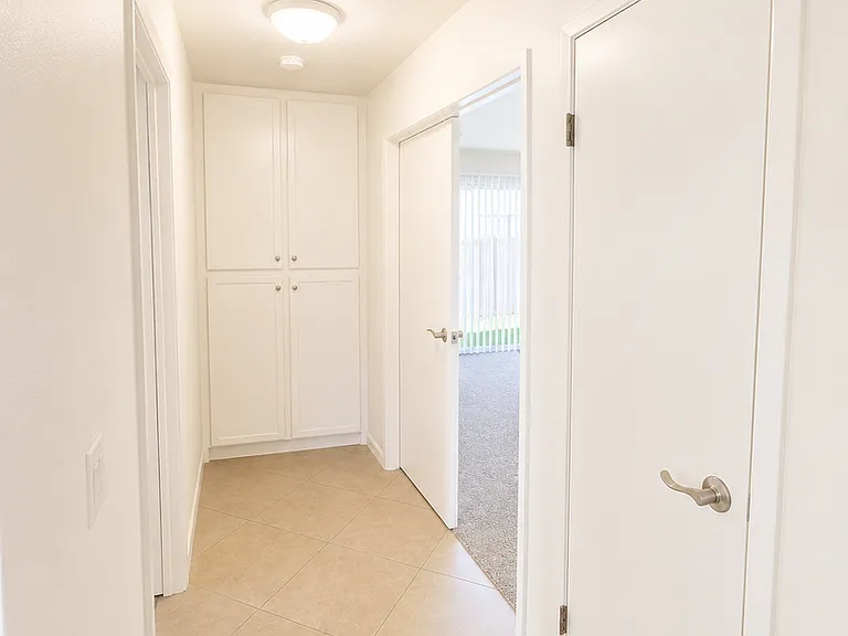 Mira Monte Apartments — Photo 27