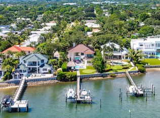 18241 Perigon Way, Jupiter, FL 33458