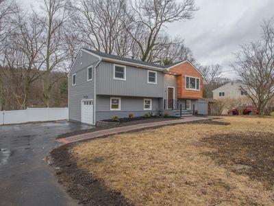 72 Bergen Dr, West Milford, NJ, 07480
