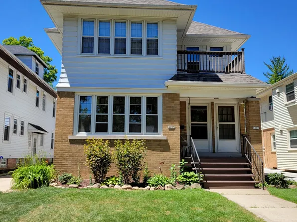 4207 N Farwell Ave, Milwaukee, WI 53211