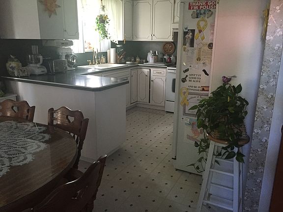 Cheery, Sun-filled Kitchen