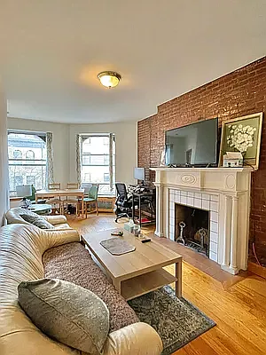 Rented by Oxford Property Group | media 1