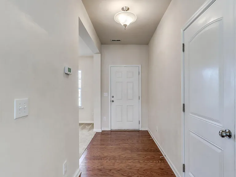 10 Crawford Ct — Photo 7