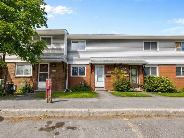 1472 Heatherington Rd #C, Ottawa, ON K1V 6S1