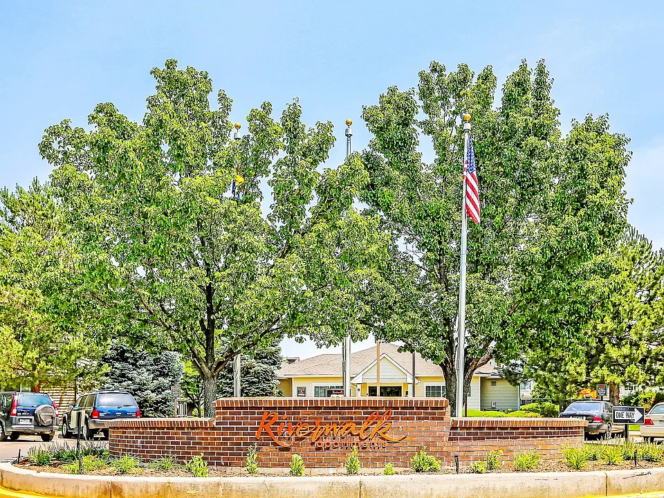 Riverwalk Apartments