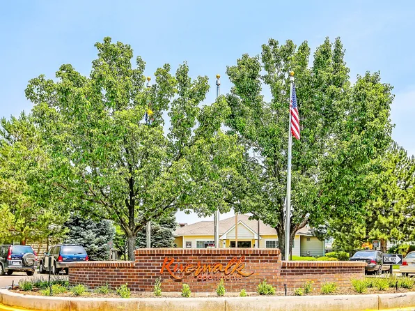 Riverwalk Apartments