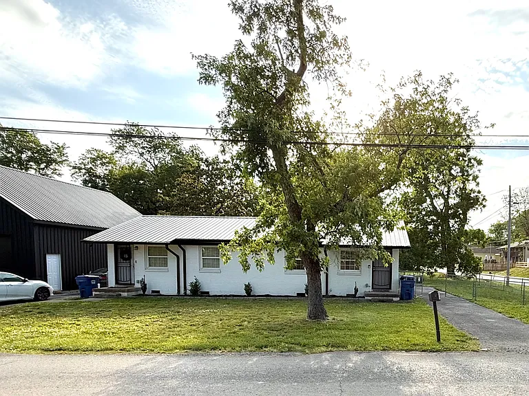 312 Beech St #1 — Photo 7