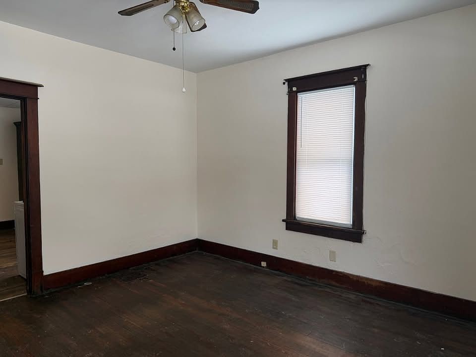 2nd image of 1708 S Loveland Ave