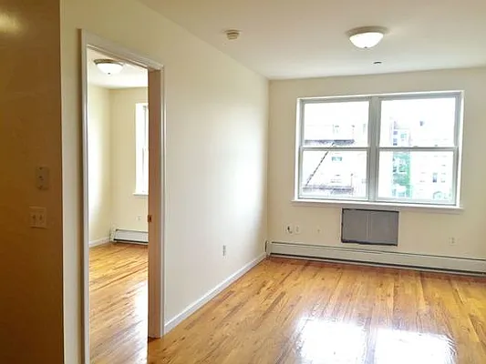 Rented by Sunrise Real Estate | media 73