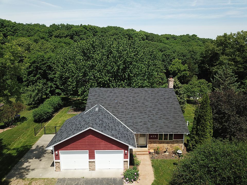 2nd image of 425 Diedrich Dr