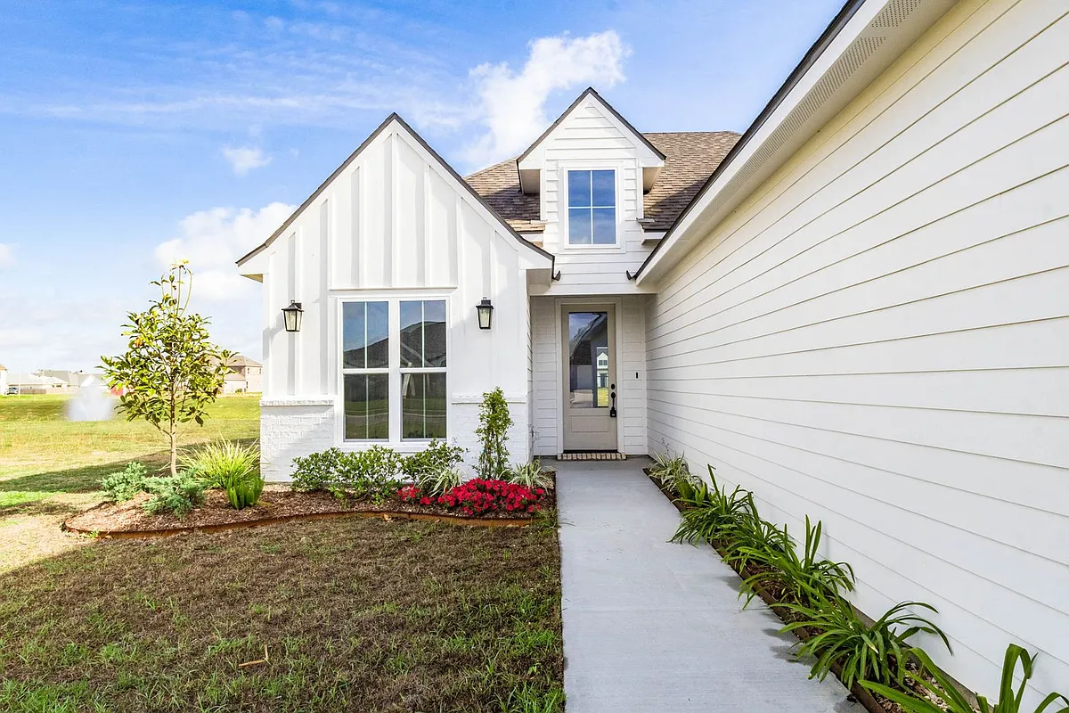 Building Photo - 204 Benson Grove Dr