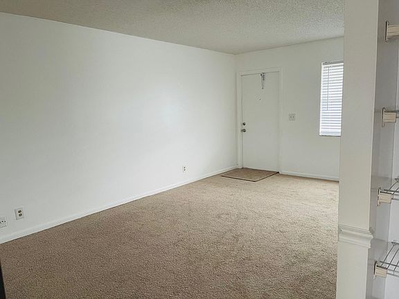4th image of 1127 S Federal Hwy APT 204