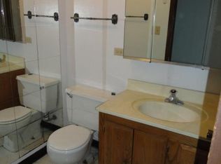 870 W Lill Ave, Chicago, IL 60614