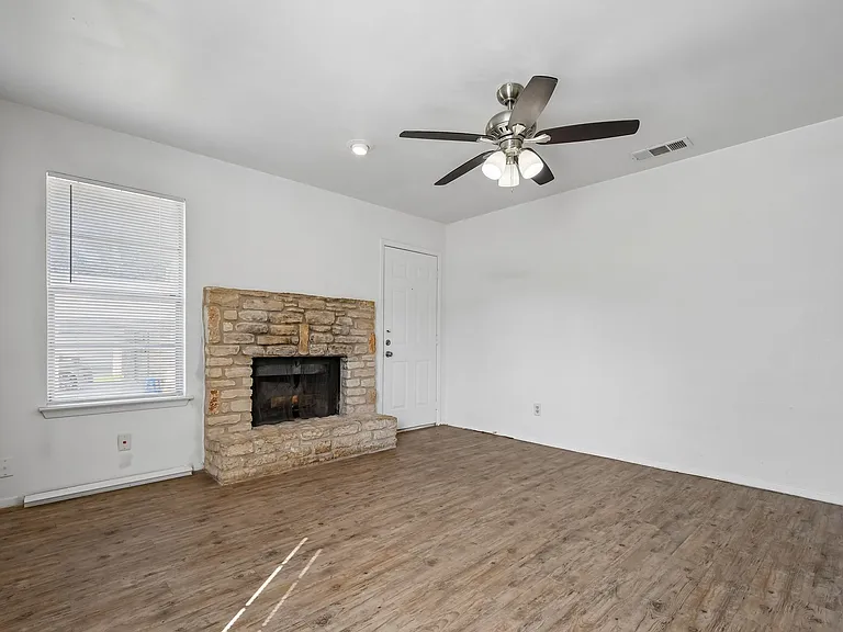 809 Sirocco Dr #A — Photo 5