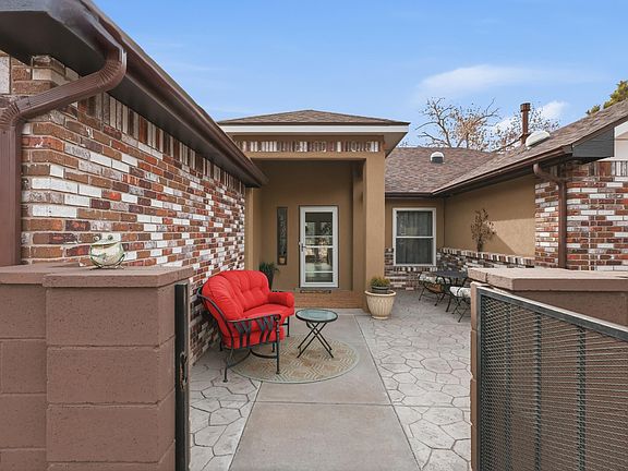 4th image of 613 Lee Trevino Dr