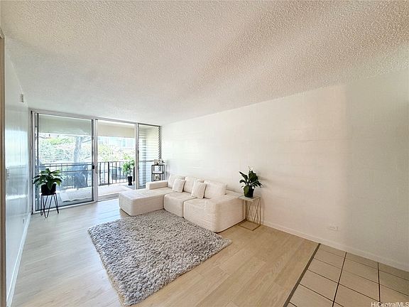 2nd image of 2488 Kapiolani Blvd APT 303