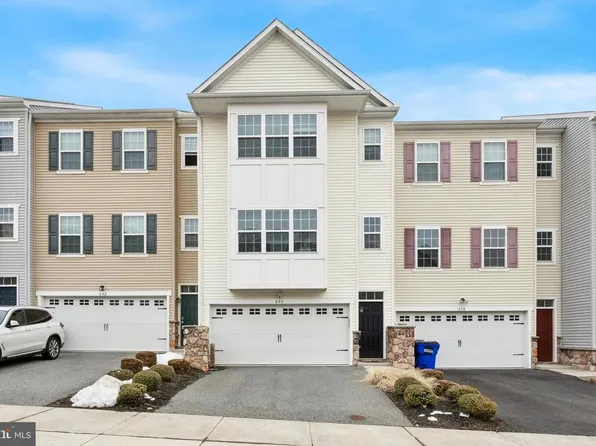 640 Jacobsen Cir, Newark, DE 19702