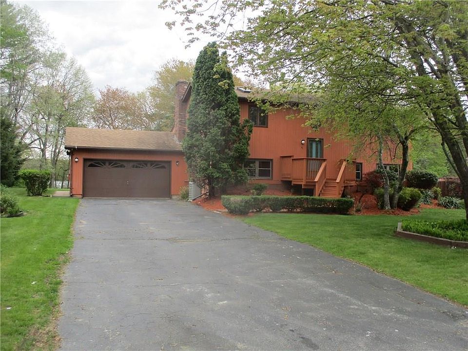 1st image of 61 Roger Williams Dr
