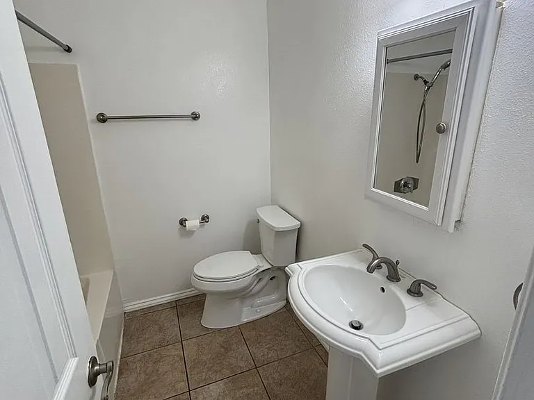 620 W Lambert Rd #9 — Photo 2