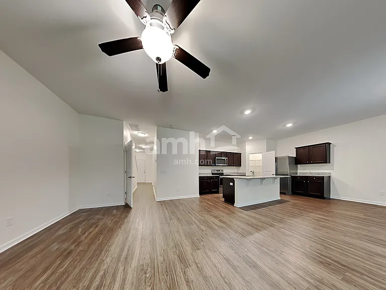 152 Orion Way — Photo 5