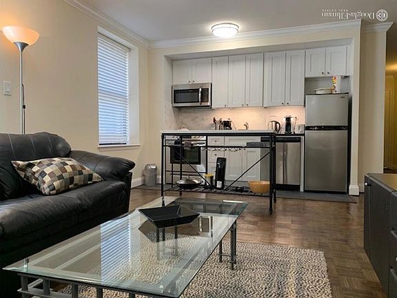 2nd image of 150 W 51st St APT 2021