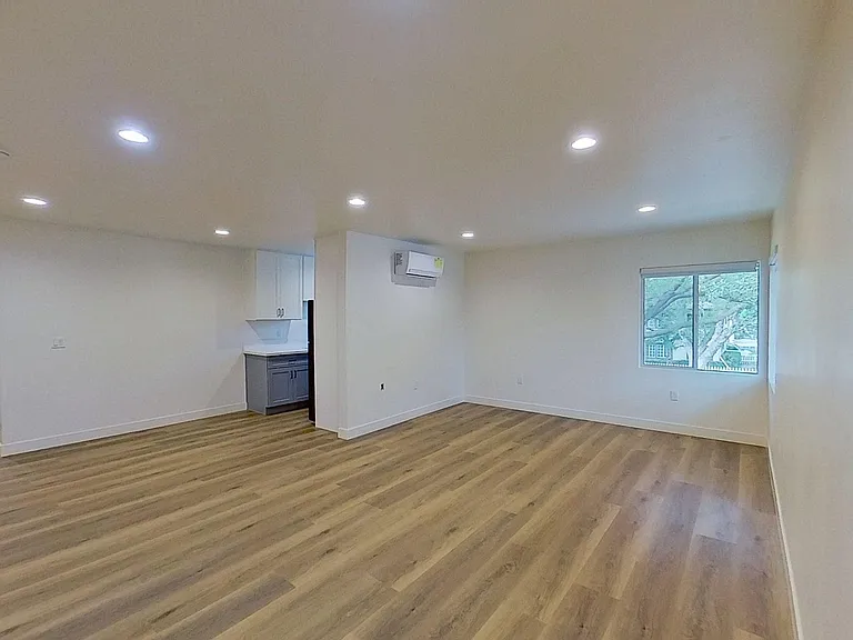 829 N Garfield St — Photo 134