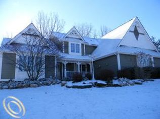 1100 S Tennyson Dr, Milford, MI