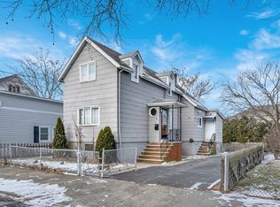 73 Waterhill St, Lynn, MA 01905