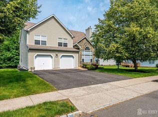 36 Jared Blvd, Kendall Park, NJ
