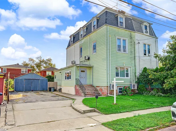 14916 16th Road, Whitestone, NY 11357