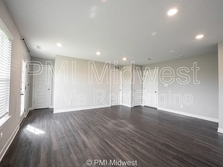 7278 Zanesville Rd — Photo 4