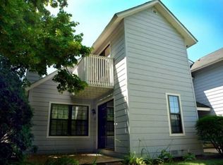 628 Dunham Rd, Gurnee, IL 60031