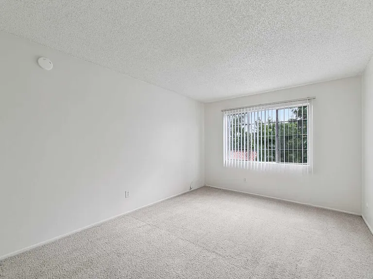 Belinda Apartment Homes — Photo 18