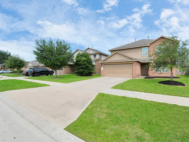 3210 Aldridge Dr — Photo 6